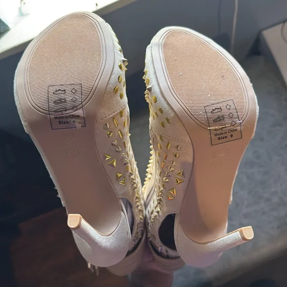 Shoe Republic LA Heels - Picture 8 of 8